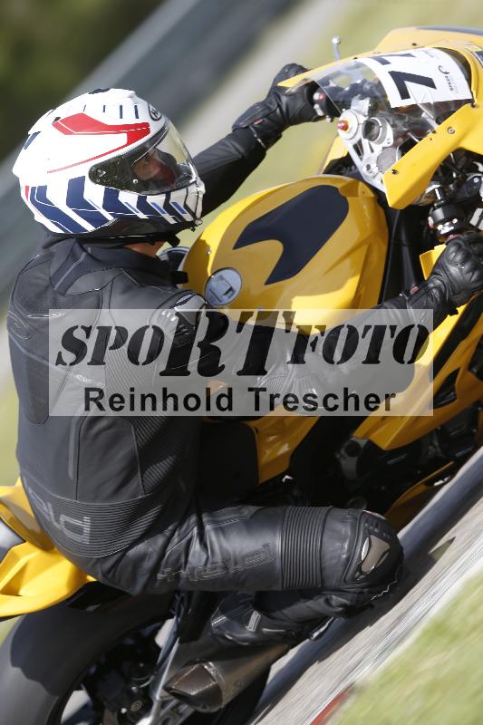 Archiv-2025/07 19.04.2025 Speer Racing ADR/Gruppe gelb/77